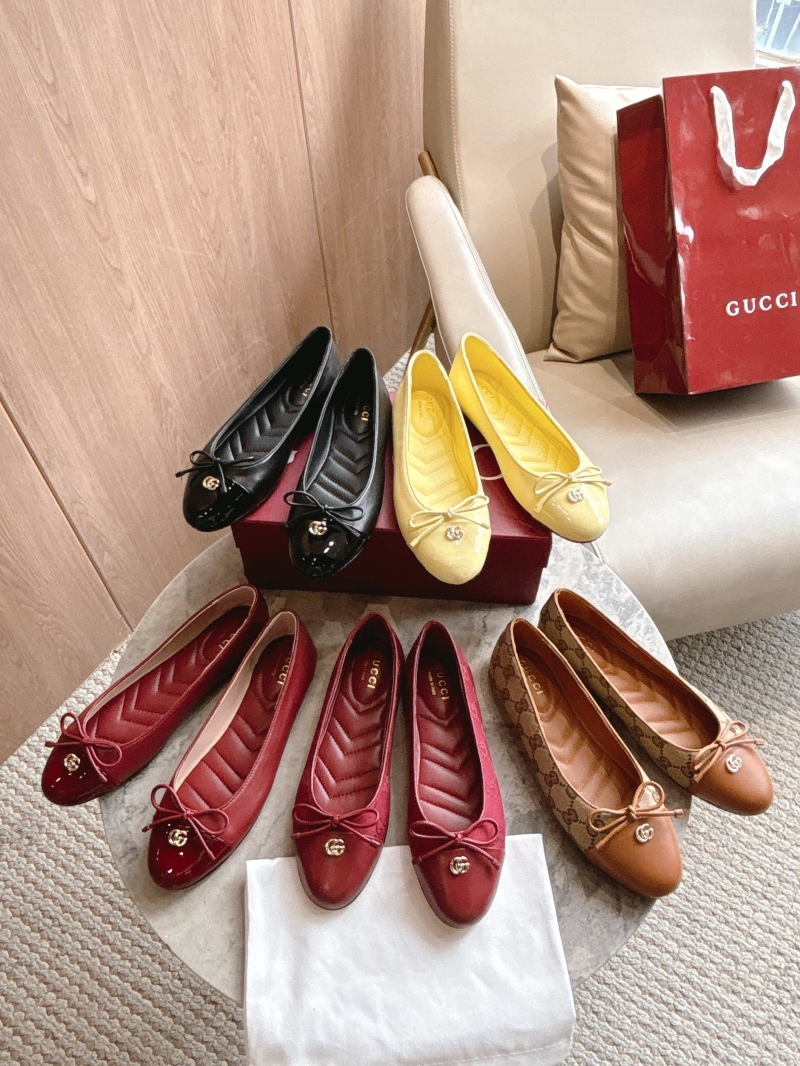 Gvc*1 flat shoes